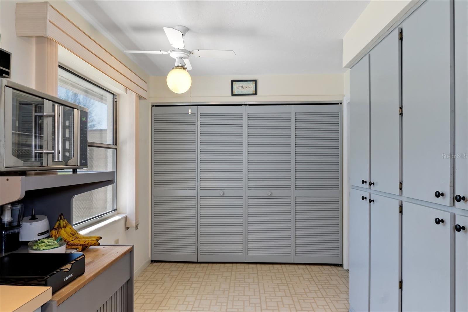 Listing photo id 12 for 130 Casurina Place