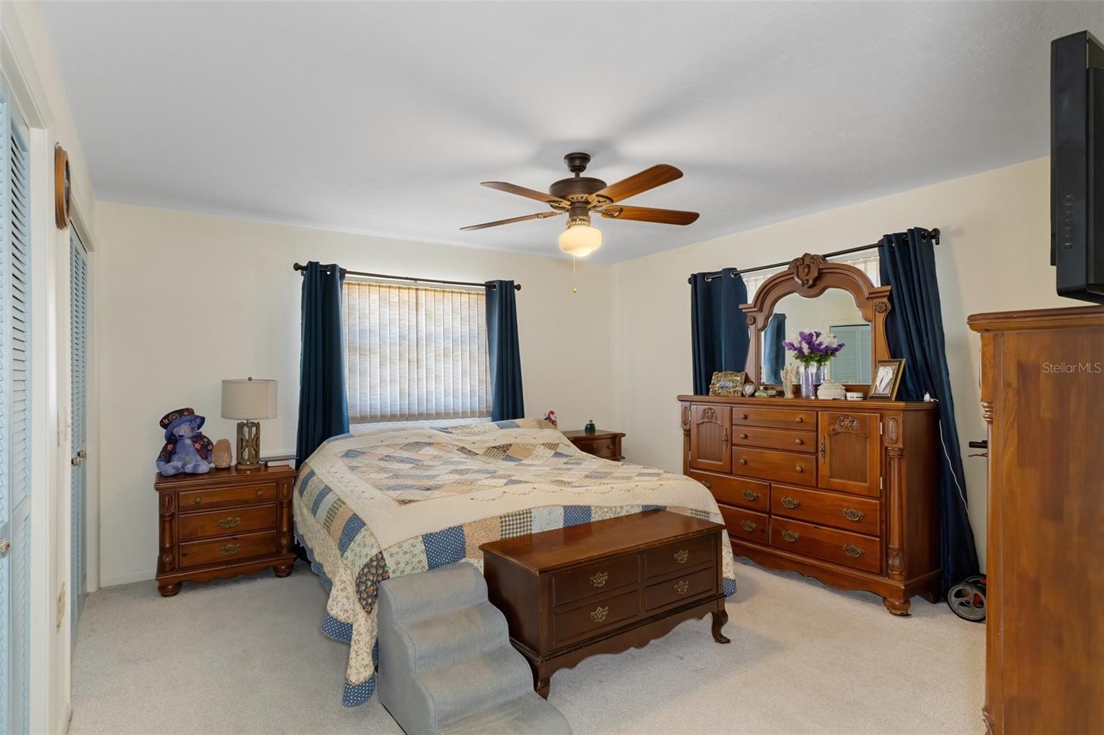 Listing photo id 18 for 130 Casurina Place