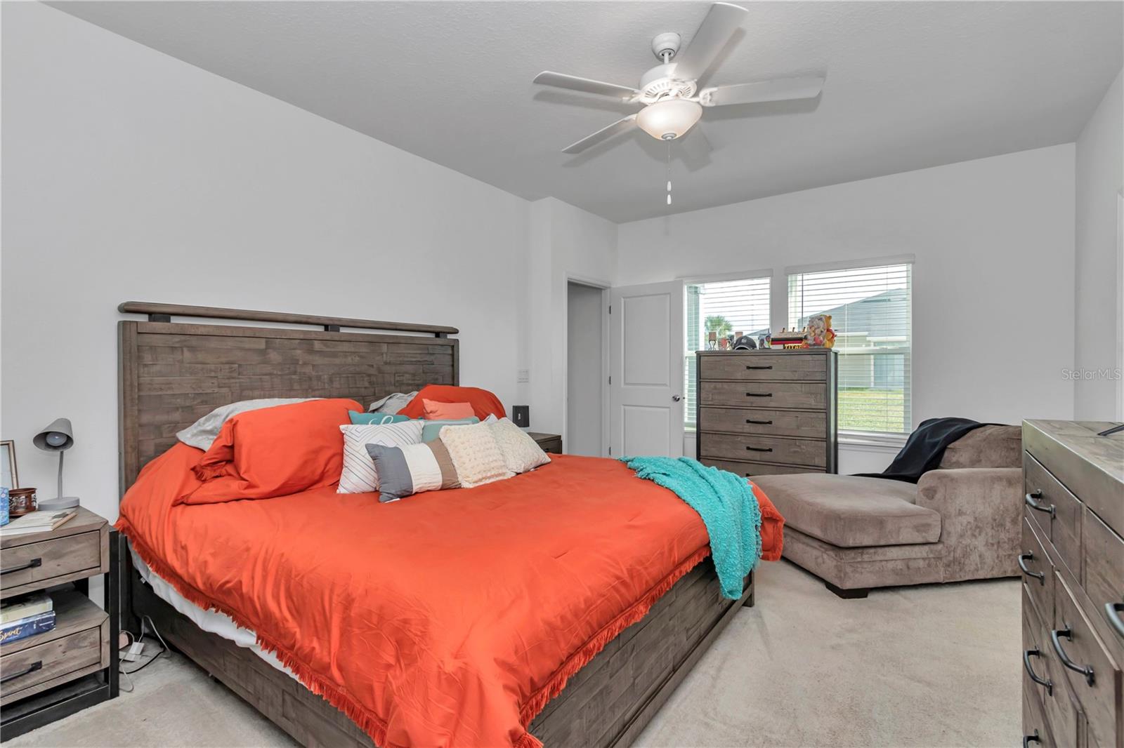Image 15 of 37 For 5660 93rd Street