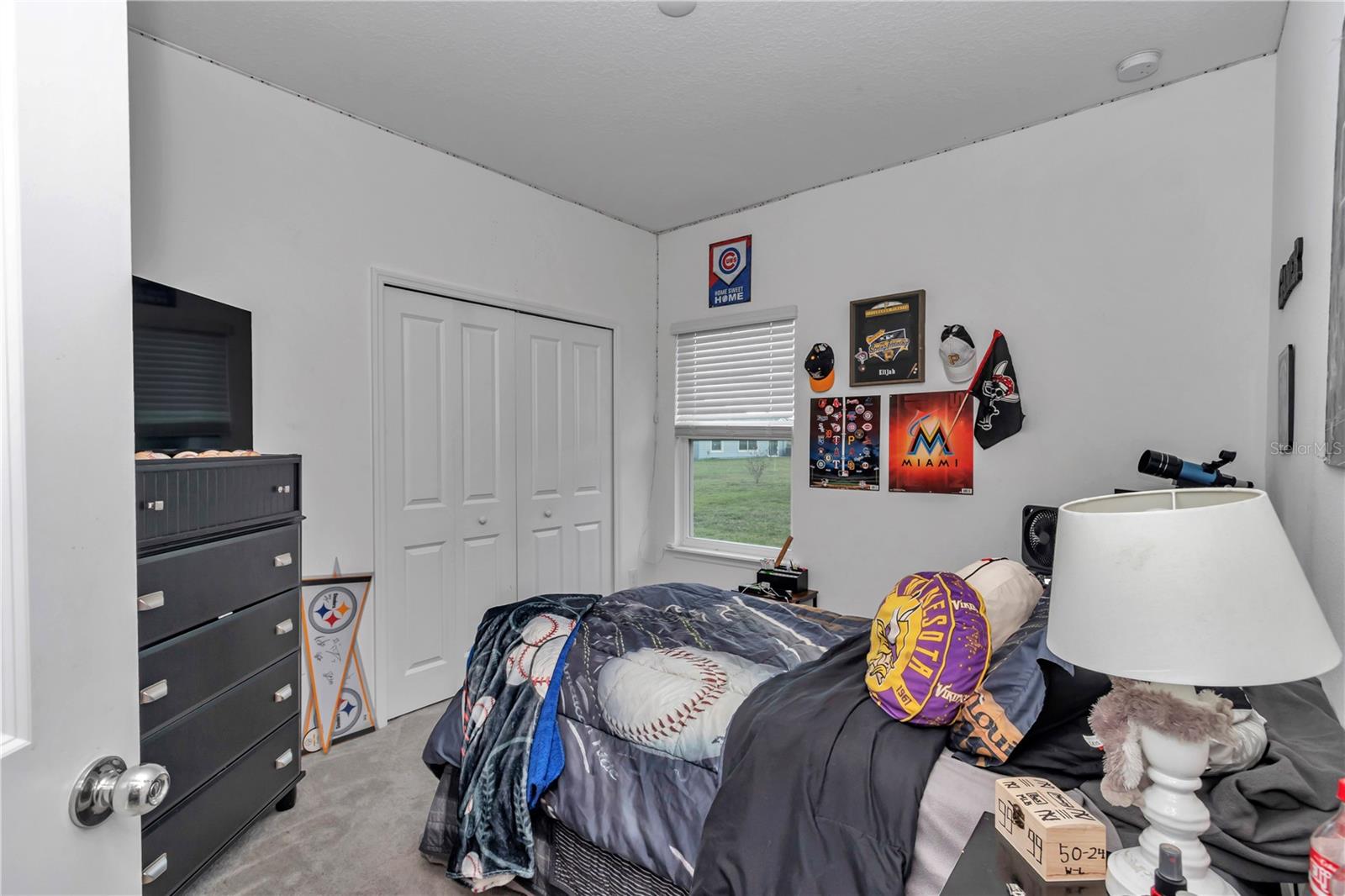 Image 23 of 37 For 5660 93rd Street
