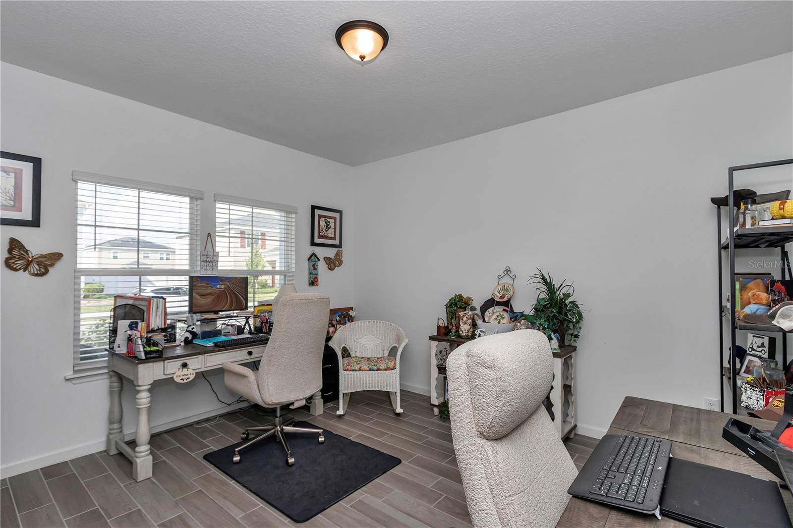 Image 6 of 37 For 5660 93rd Street