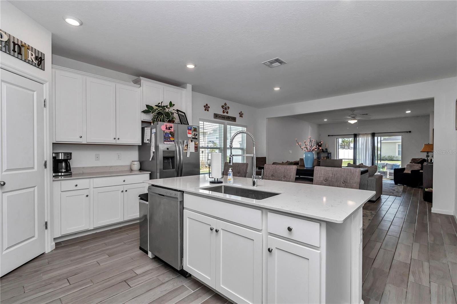 Image 9 of 37 For 5660 93rd Street