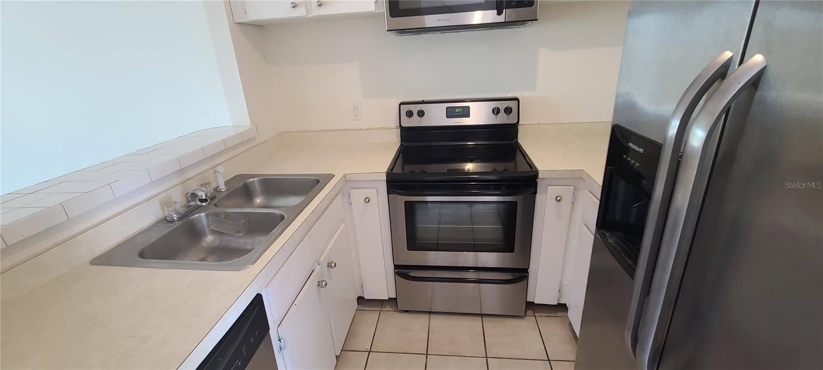 Image 4 of 9 For 2114 38th Avenue