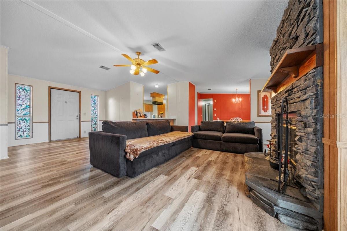 Image 10 of 35 For 10865 Timucuan Road