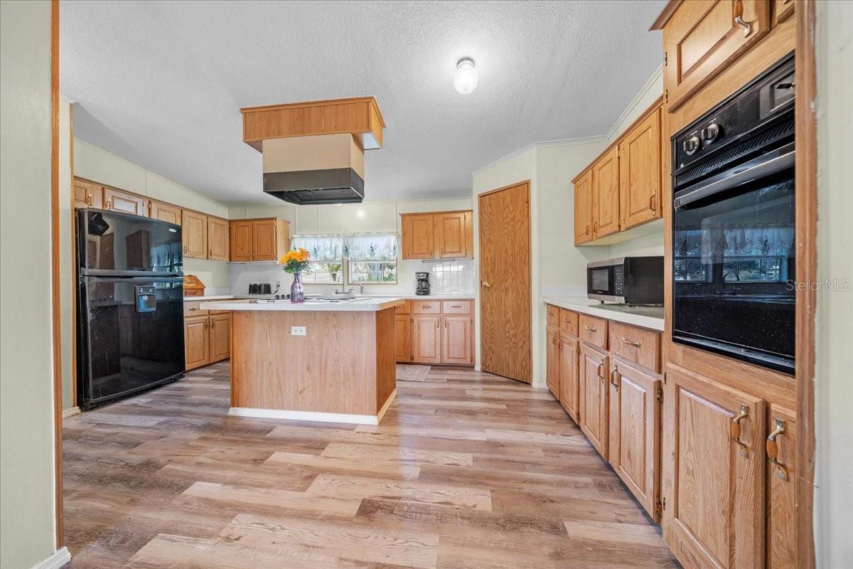 Image 15 of 35 For 10865 Timucuan Road
