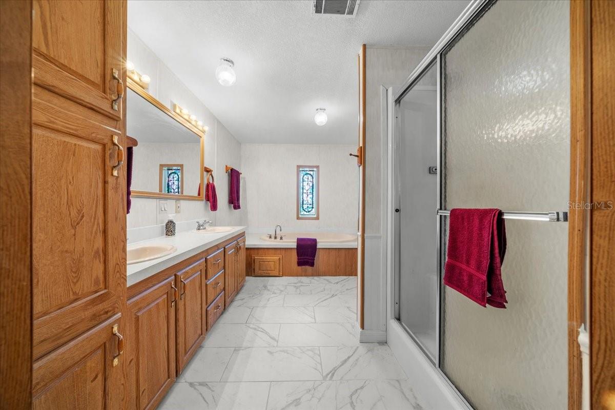 Image 20 of 35 For 10865 Timucuan Road