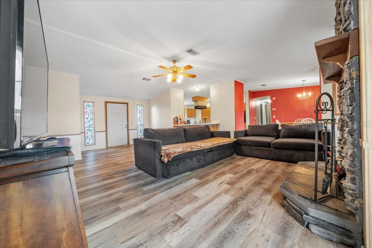Image 9 of 35 For 10865 Timucuan Road