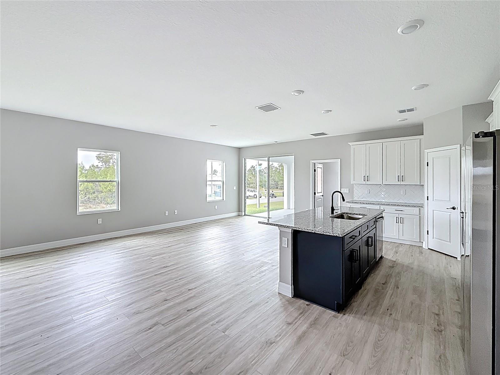Image 5 of 30 For 16911 27th Avenue