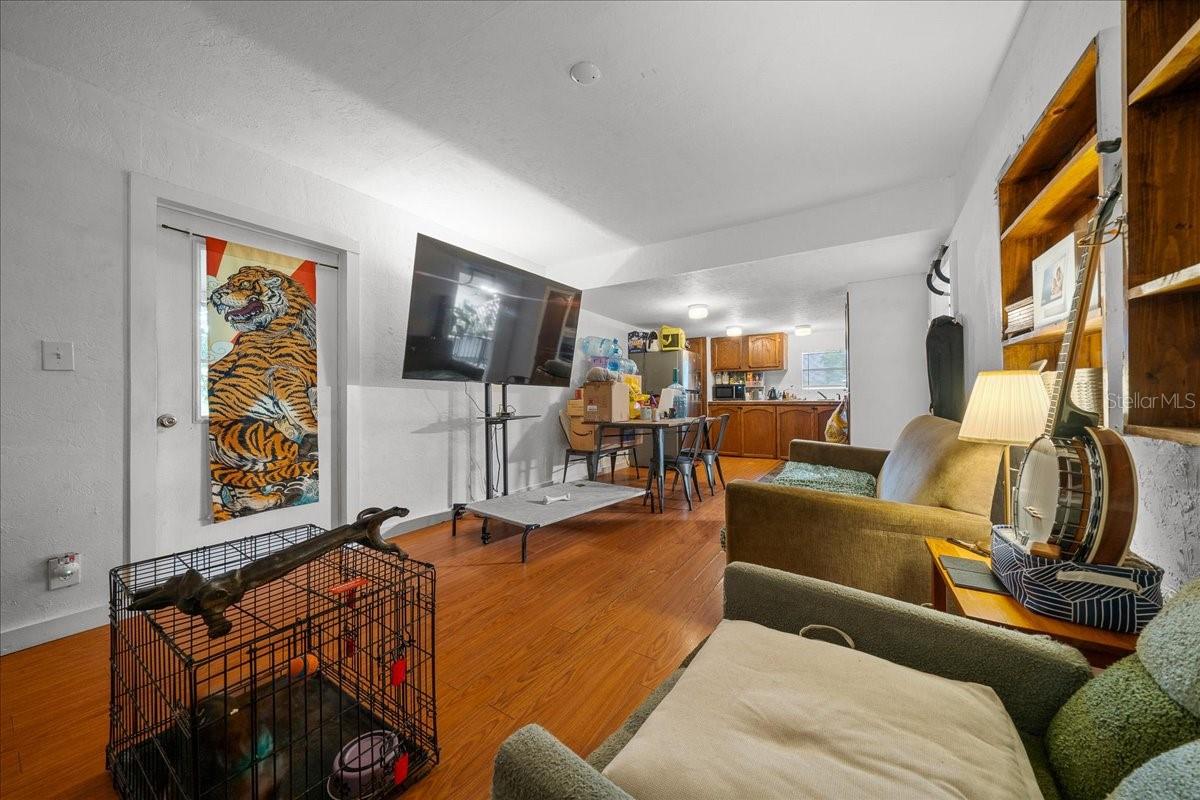Image 11 of 30 For 10885 Timucuan Road