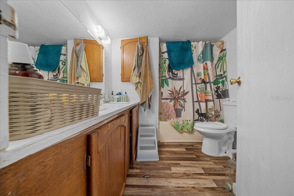 Image 14 of 30 For 10885 Timucuan Road