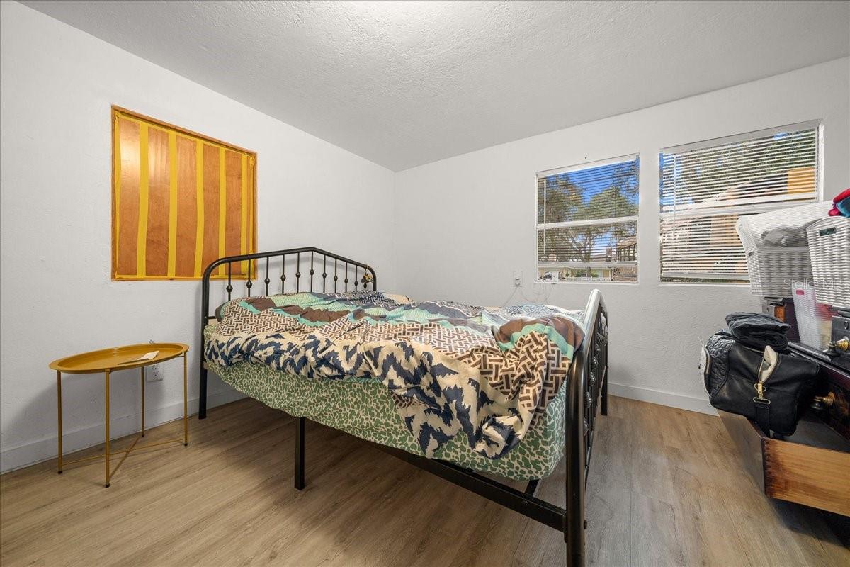 Image 26 of 30 For 10885 Timucuan Road