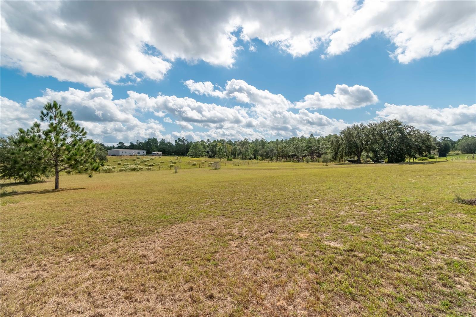 Image 43 of 51 For 15919 108th Loop