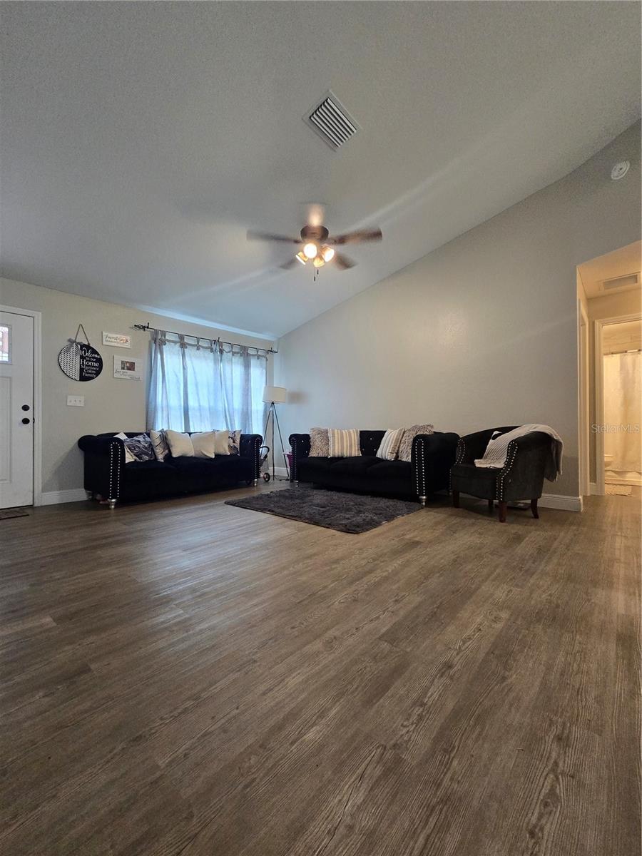 Image 3 of 20 For 3535 Se 131st Place