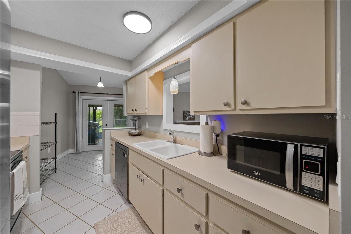 Image 12 of 39 For 12443 62nd Avenue