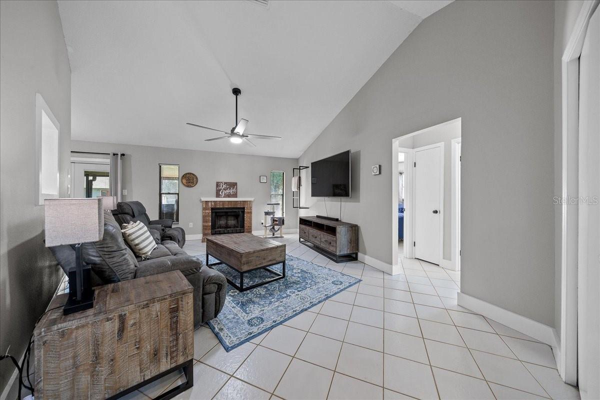 Image 6 of 39 For 12443 62nd Avenue