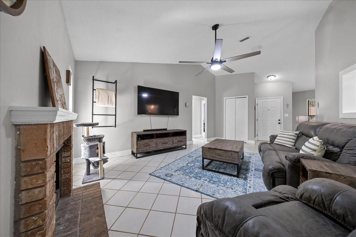 Image 7 of 39 For 12443 62nd Avenue