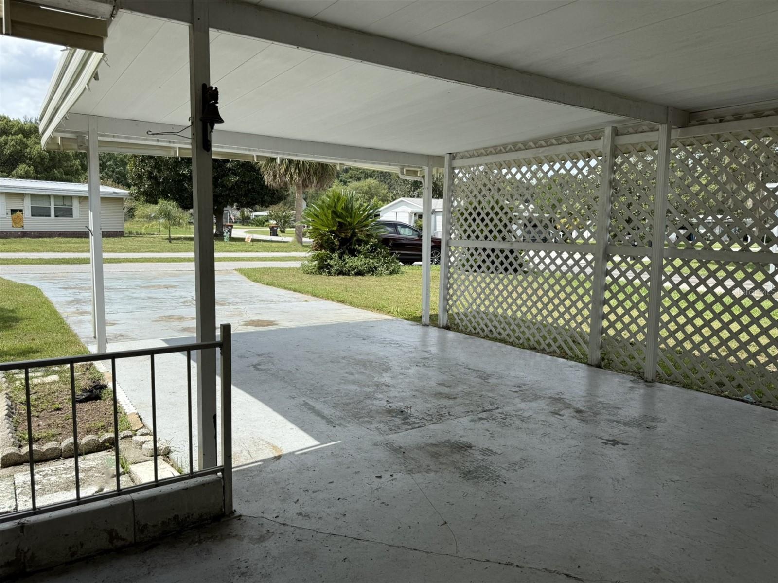 Image 4 of 27 For 361 63rd Court