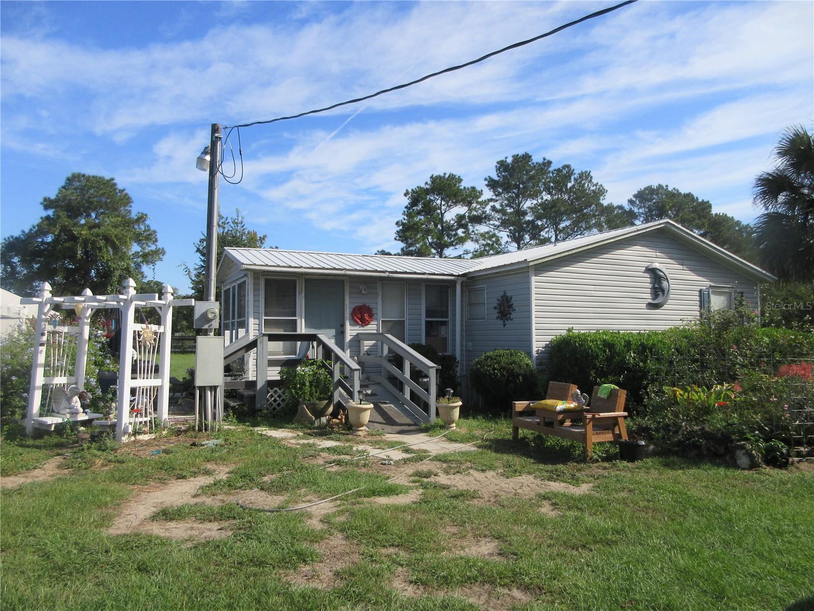 Image 4 of 100 For 8500 41st Court