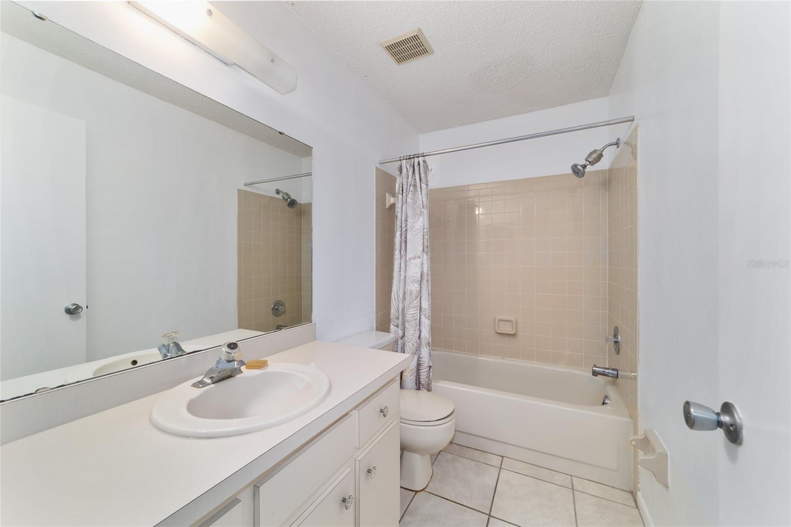 Image 20 of 23 For 8635 95th Street B