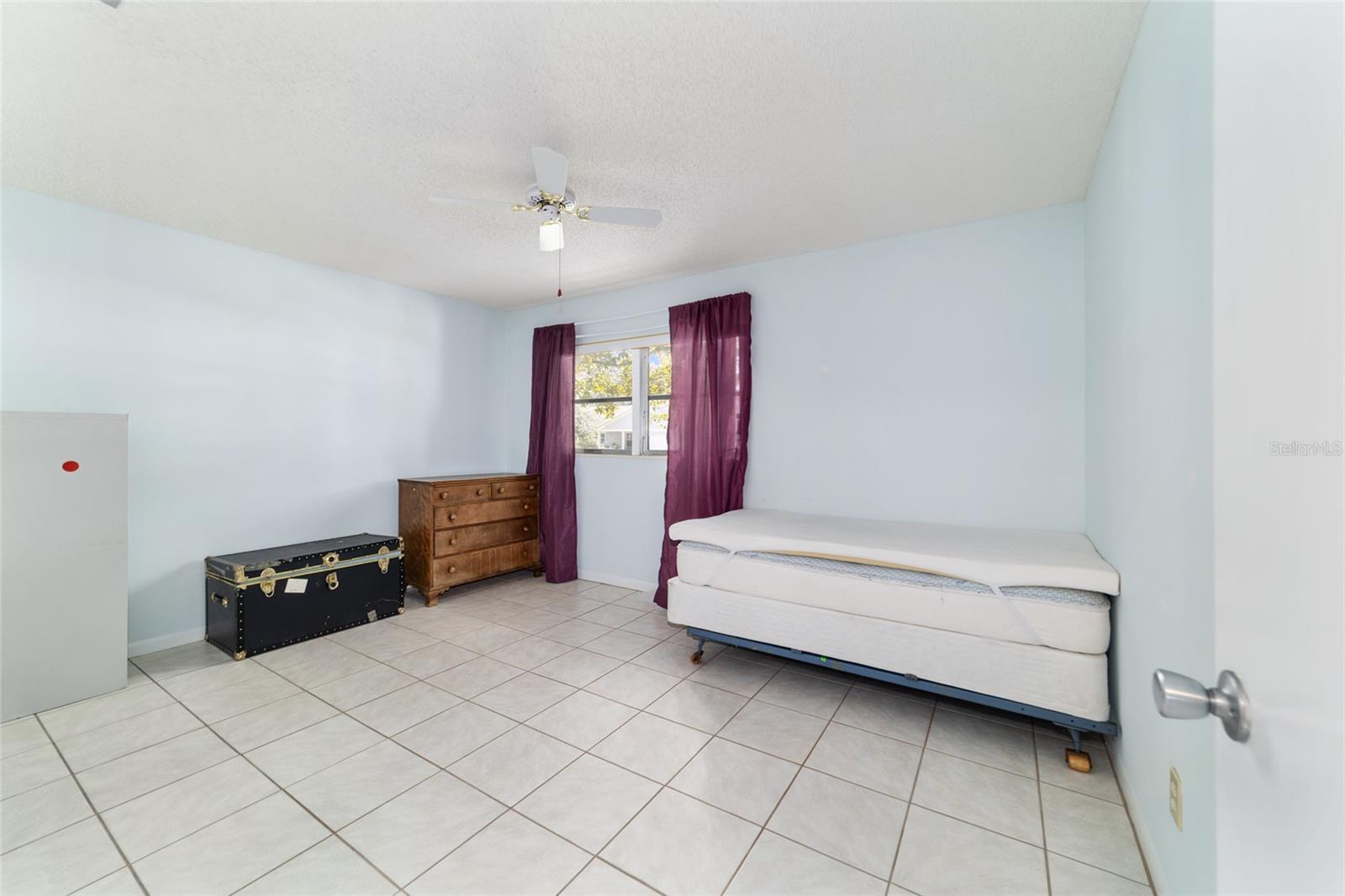Image 21 of 23 For 8635 95th Street B