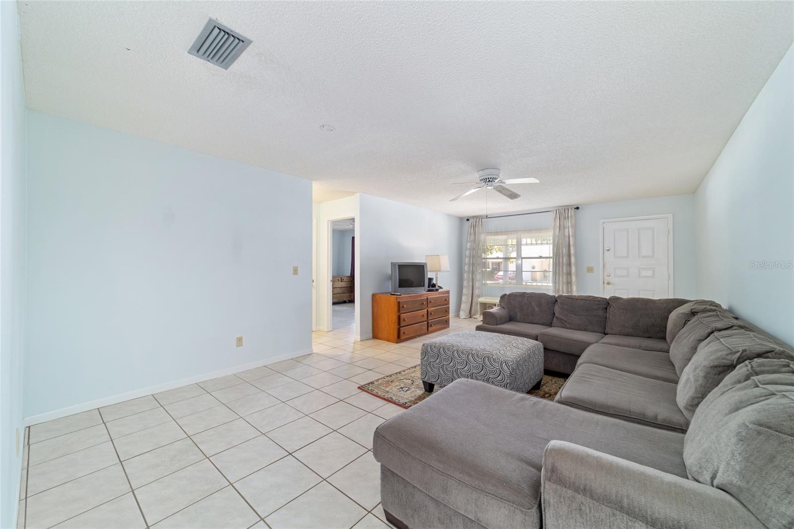 Image 5 of 23 For 8635 95th Street B