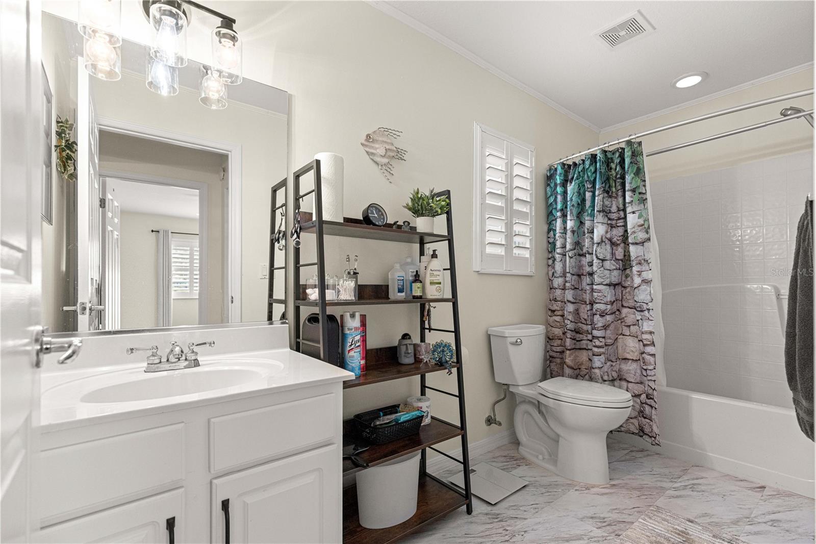 Image 11 of 66 For 13864 85th Court