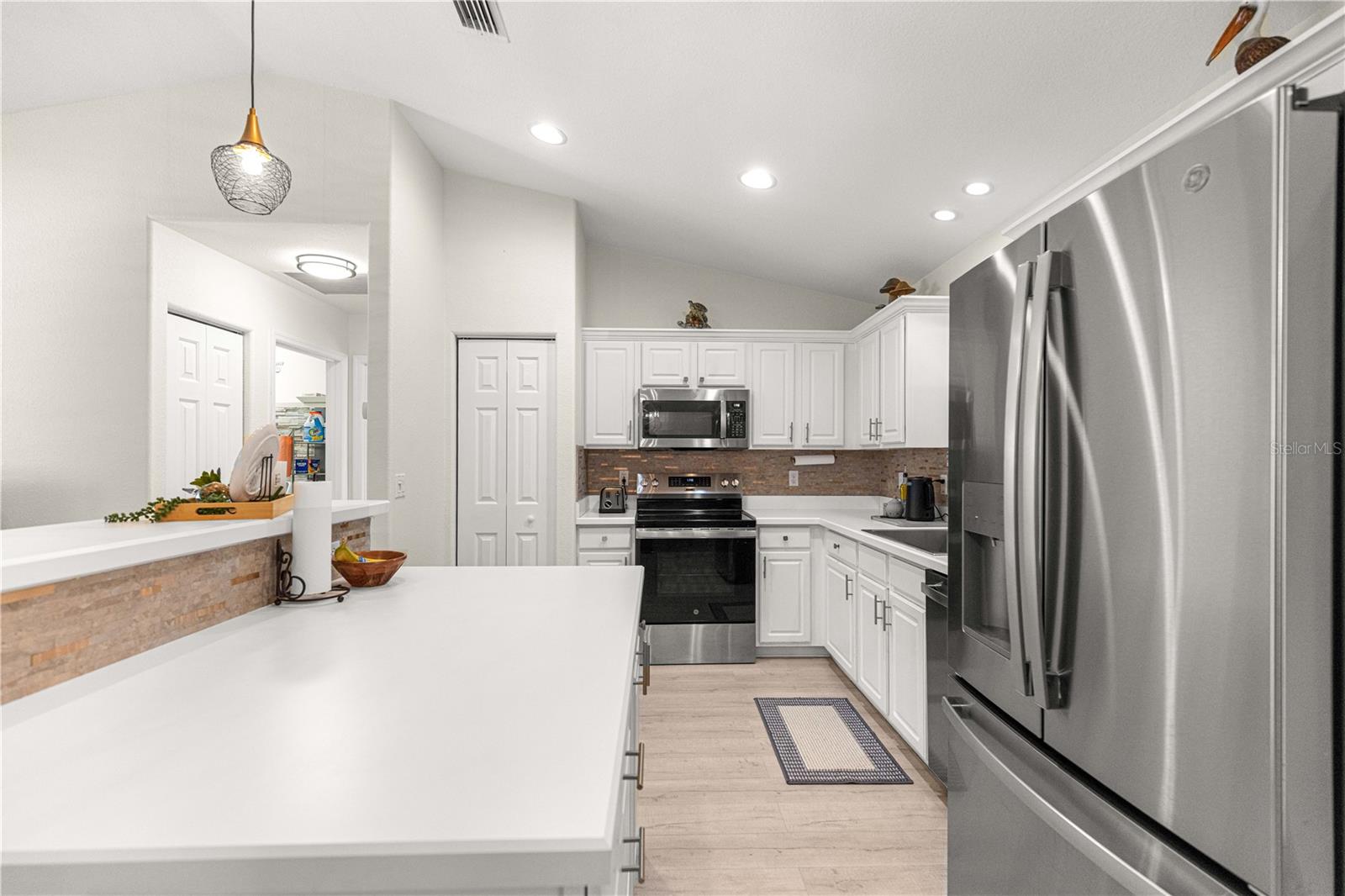 Image 21 of 66 For 13864 85th Court