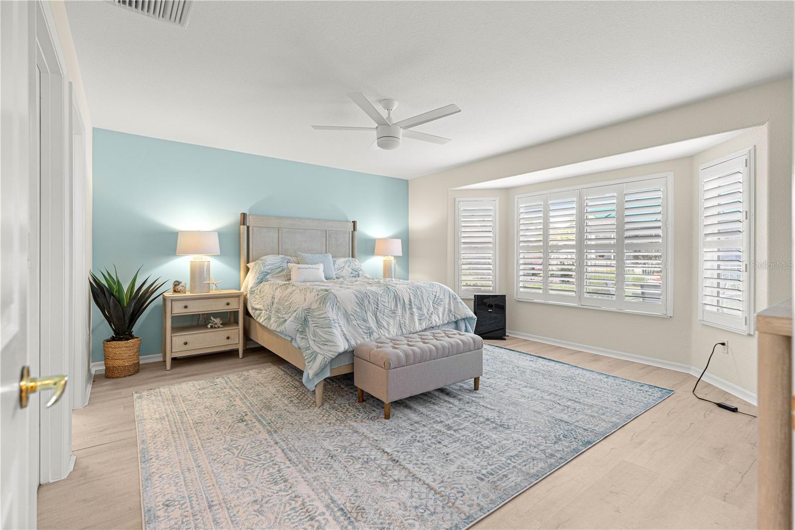 Image 22 of 66 For 13864 85th Court