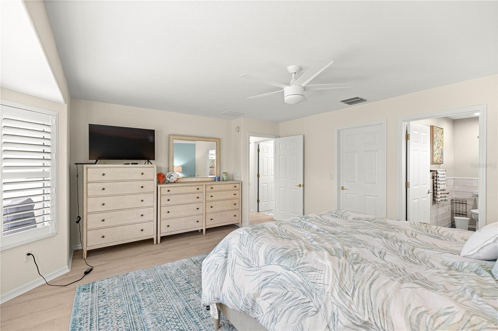 Image 23 of 66 For 13864 85th Court