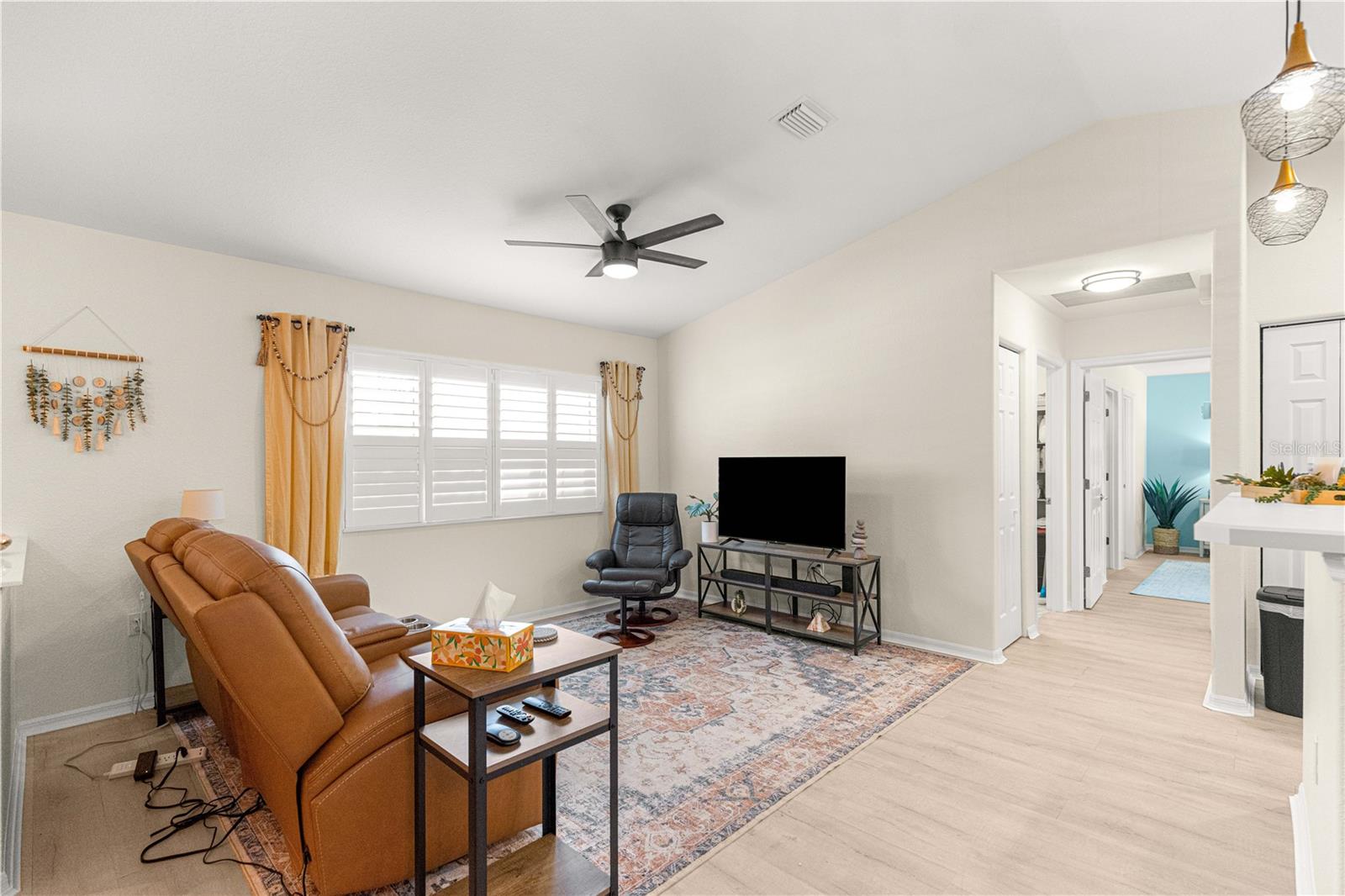 Image 5 of 66 For 13864 85th Court