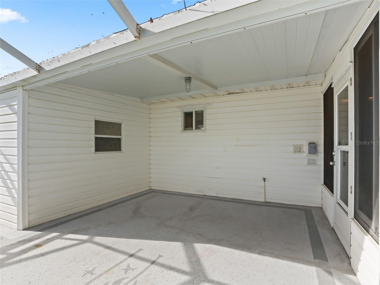 Image 30 of 34 For 17903 106th Court