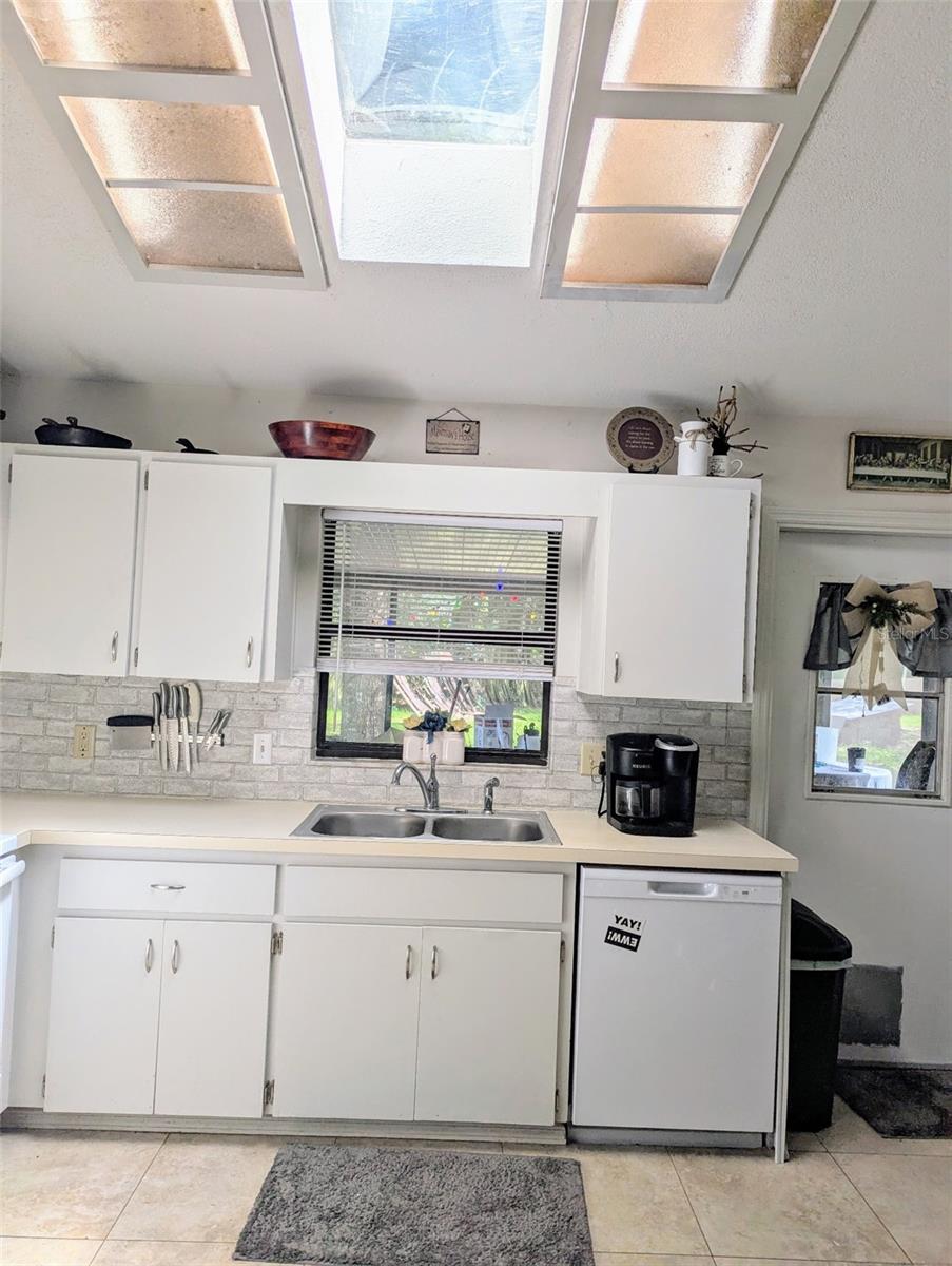 Image 5 of 7 For 9054 Tara Point