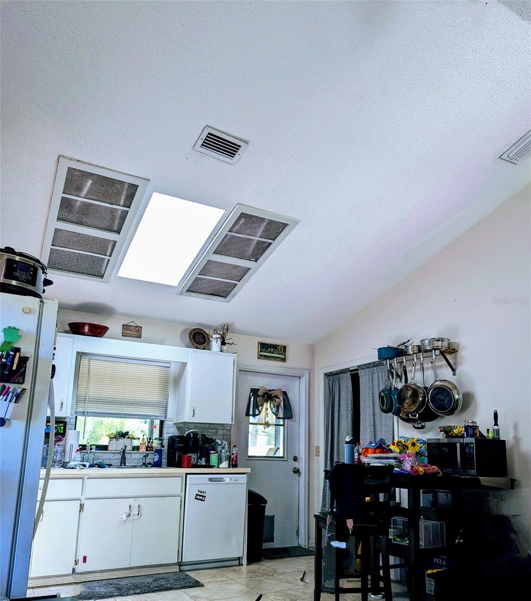 Image 6 of 7 For 9054 Tara Point