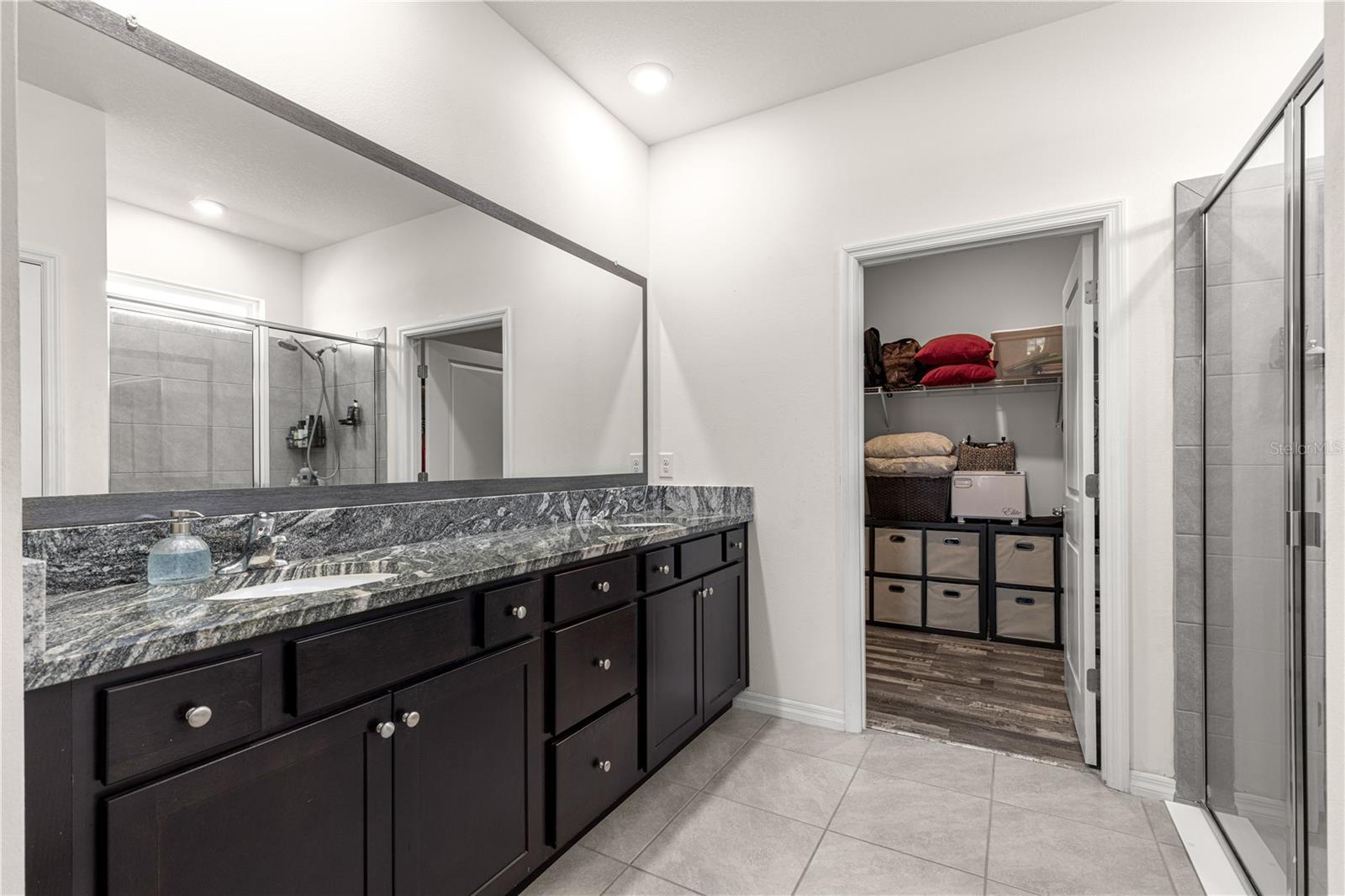 Image 19 of 39 For 6233 89th Street Road