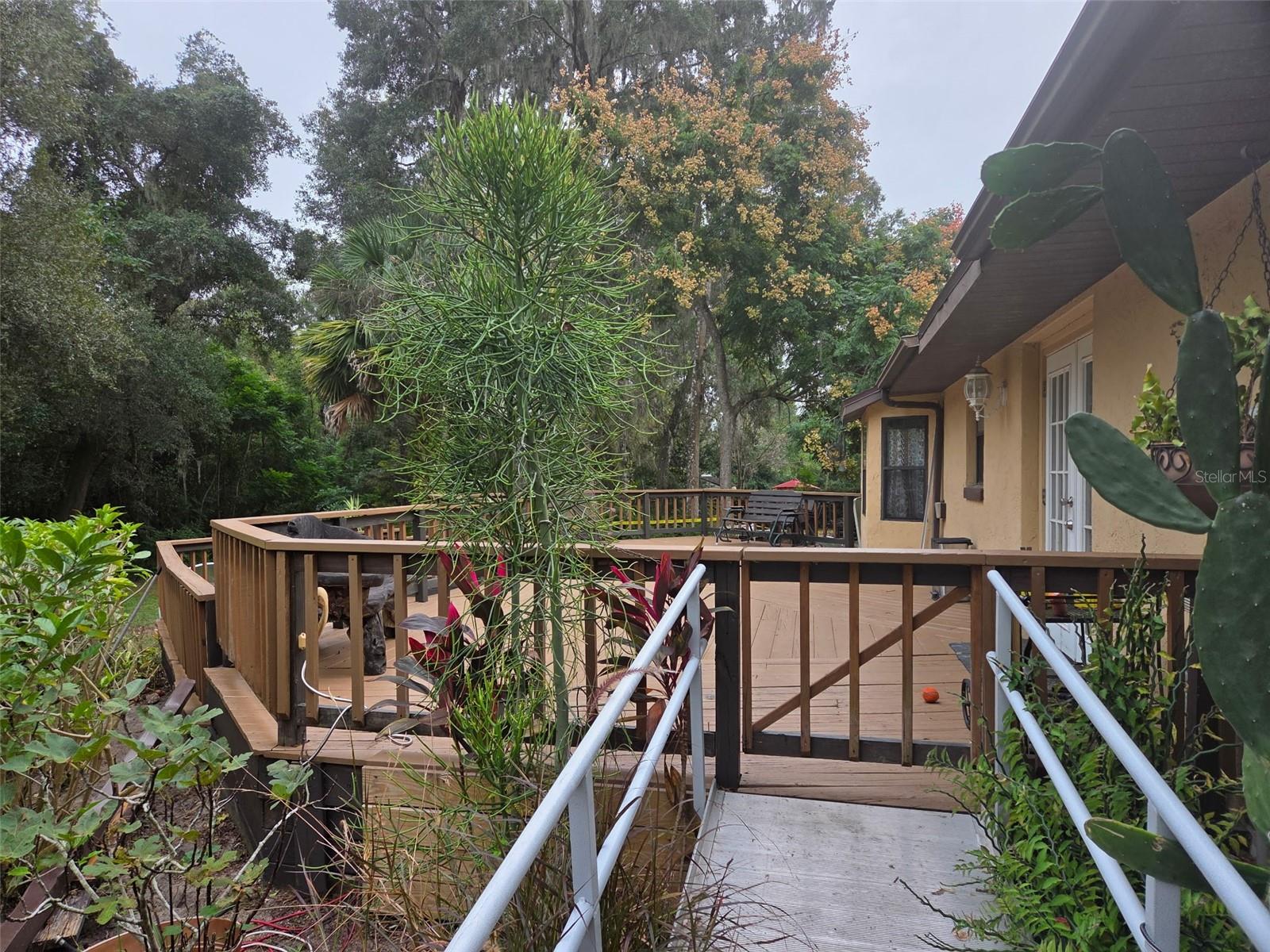 Image 28 of 32 For 13167 39th Court