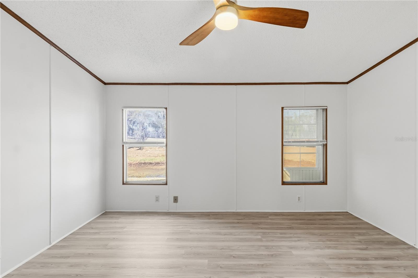 Image 16 of 62 For 7964 6th Place