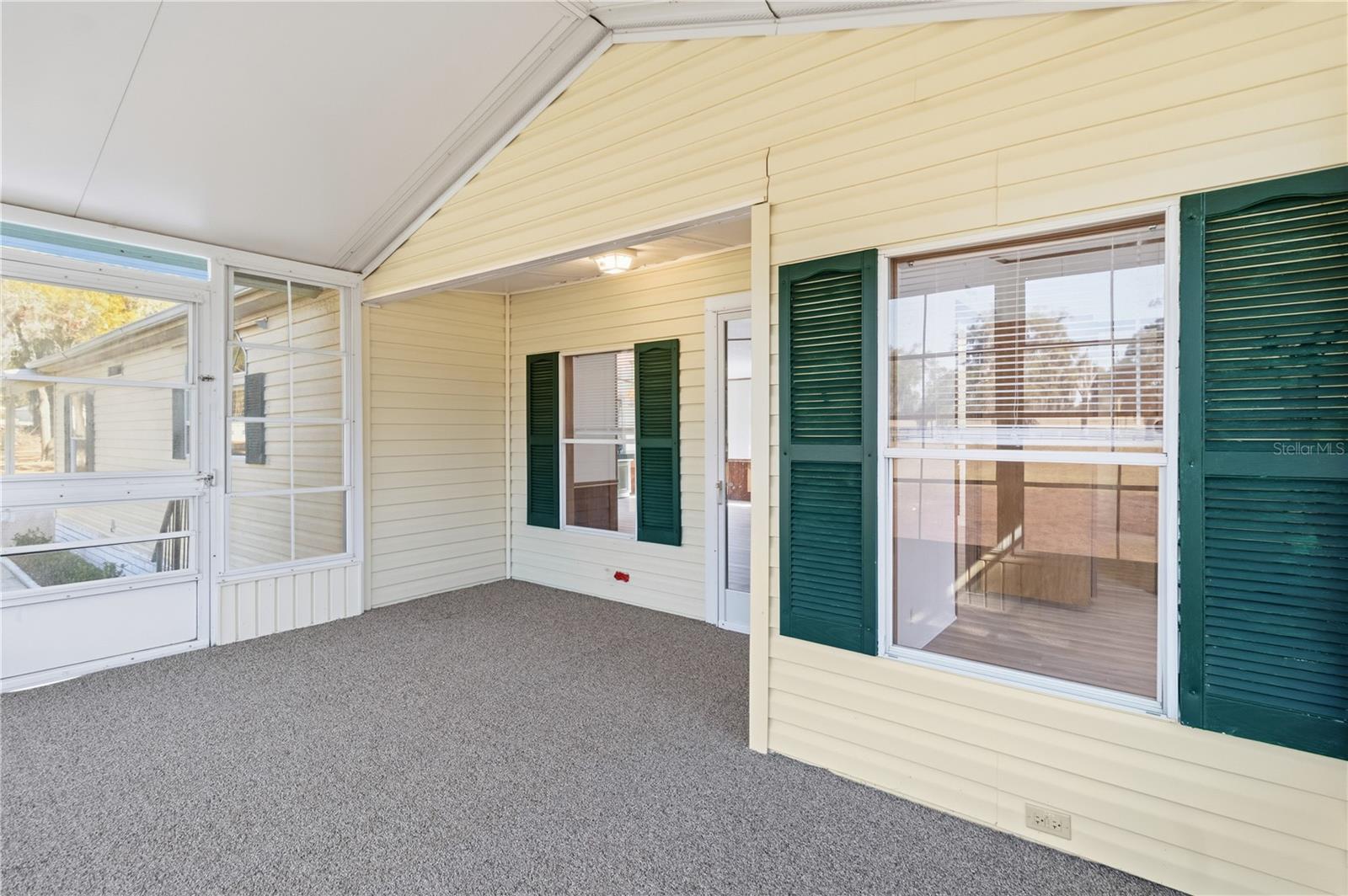 Image 34 of 62 For 7964 6th Place