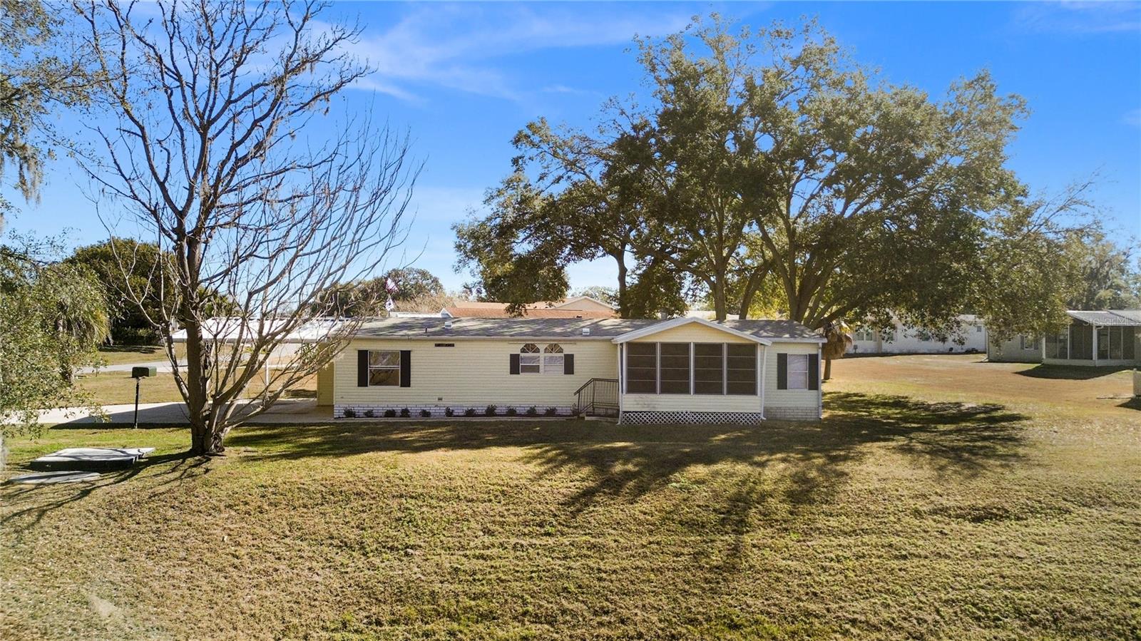 Image 42 of 62 For 7964 6th Place