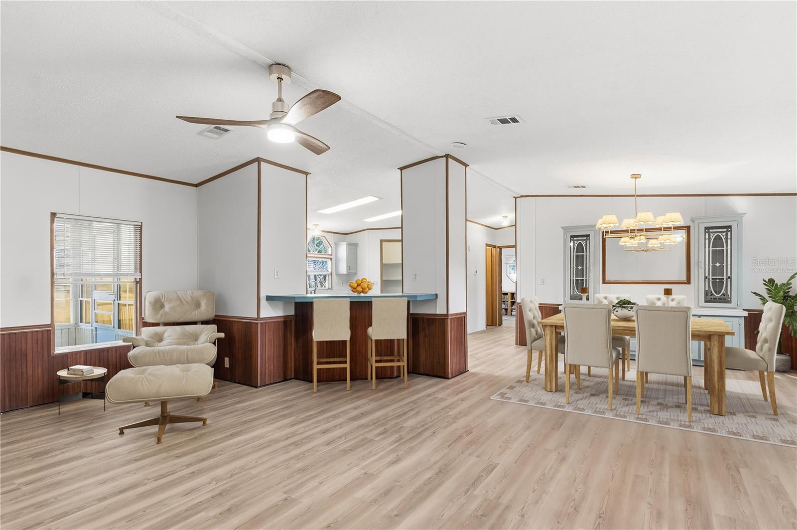 Image 6 of 62 For 7964 6th Place