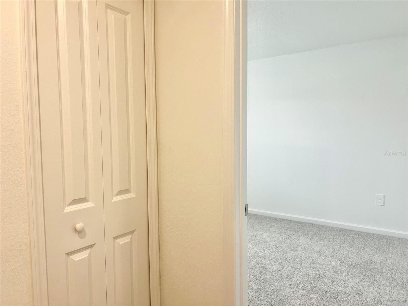Image 10 of 29 For 8432 41 Circle