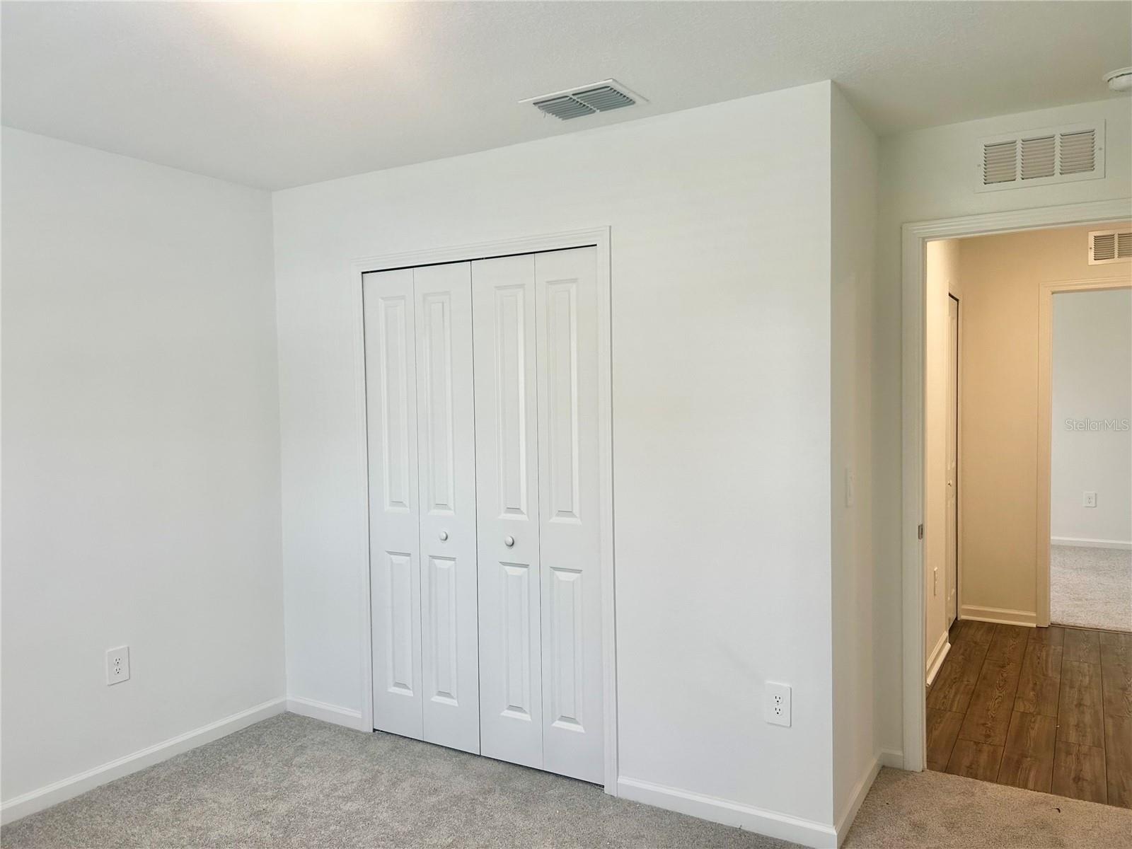 Image 16 of 29 For 8432 41 Circle