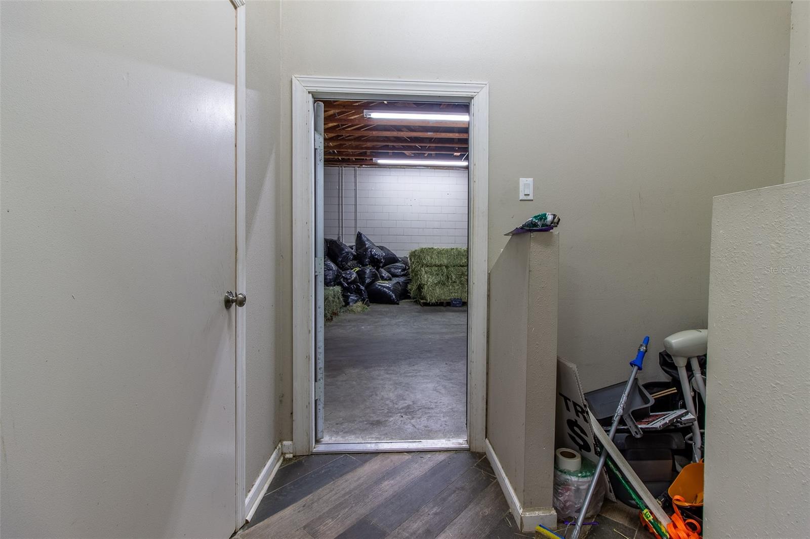 Image 21 of 49 For 5865 176th Avenue