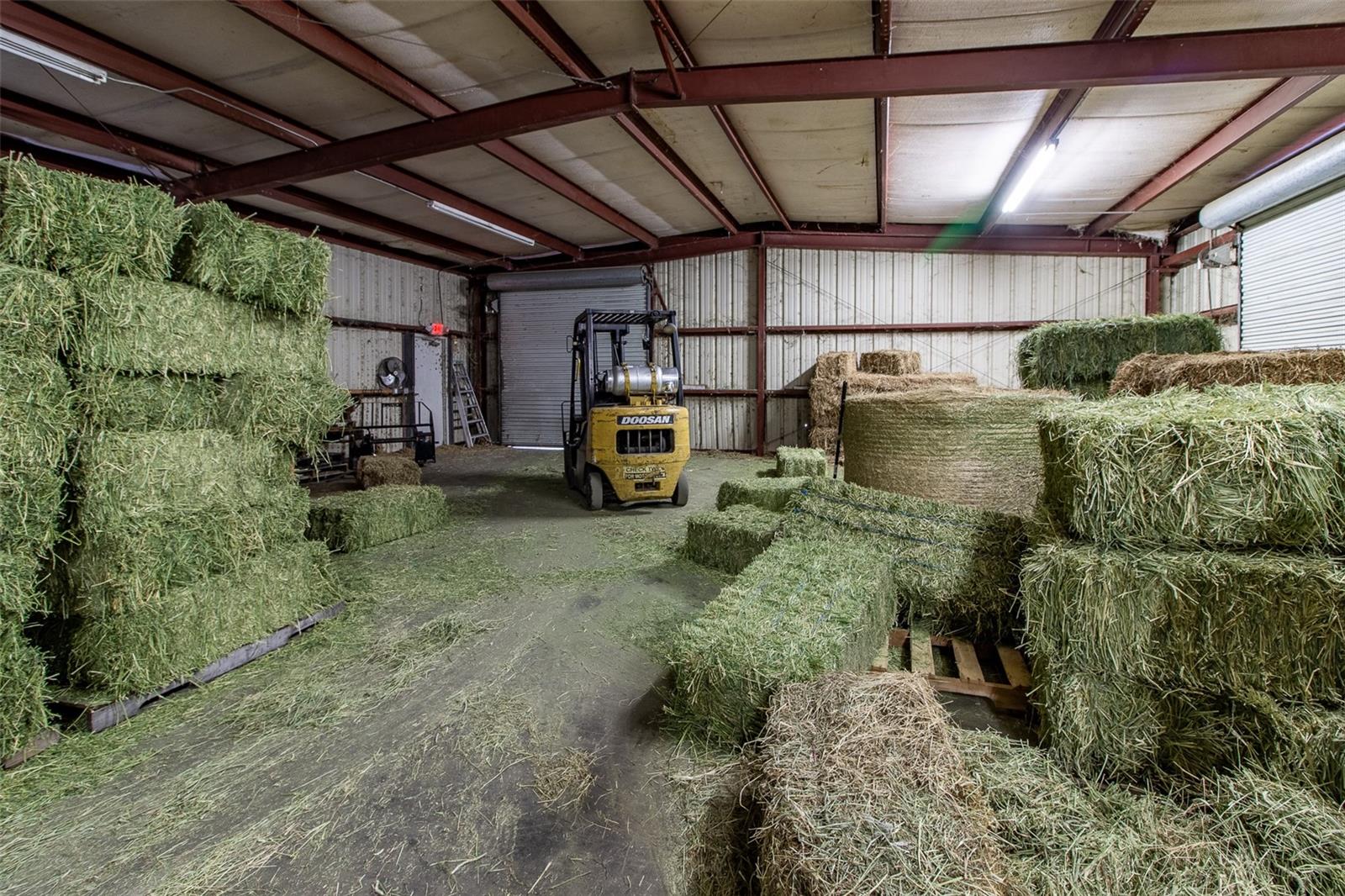 Image 26 of 49 For 5865 176th Avenue