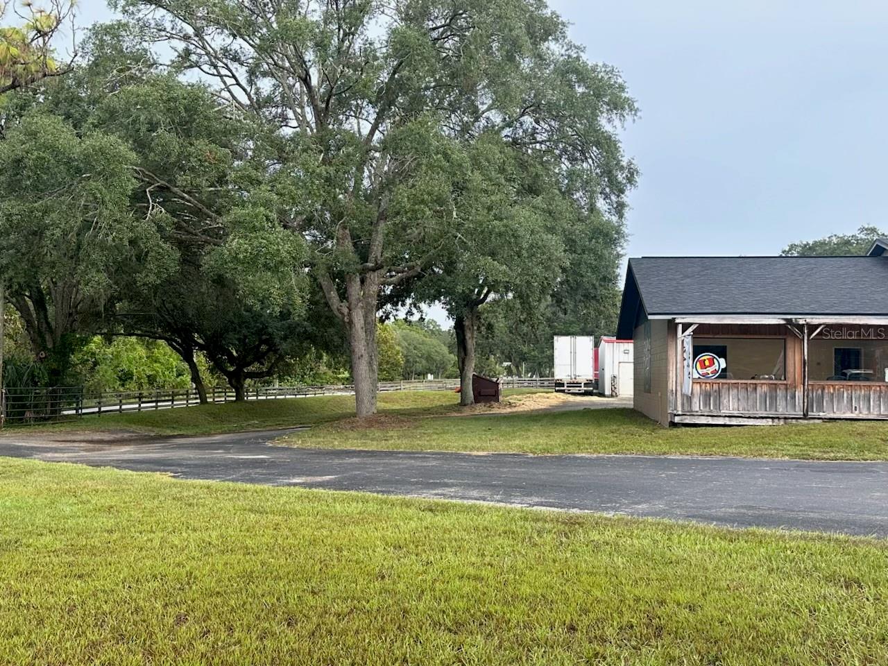 Image 7 of 49 For 5865 176th Avenue