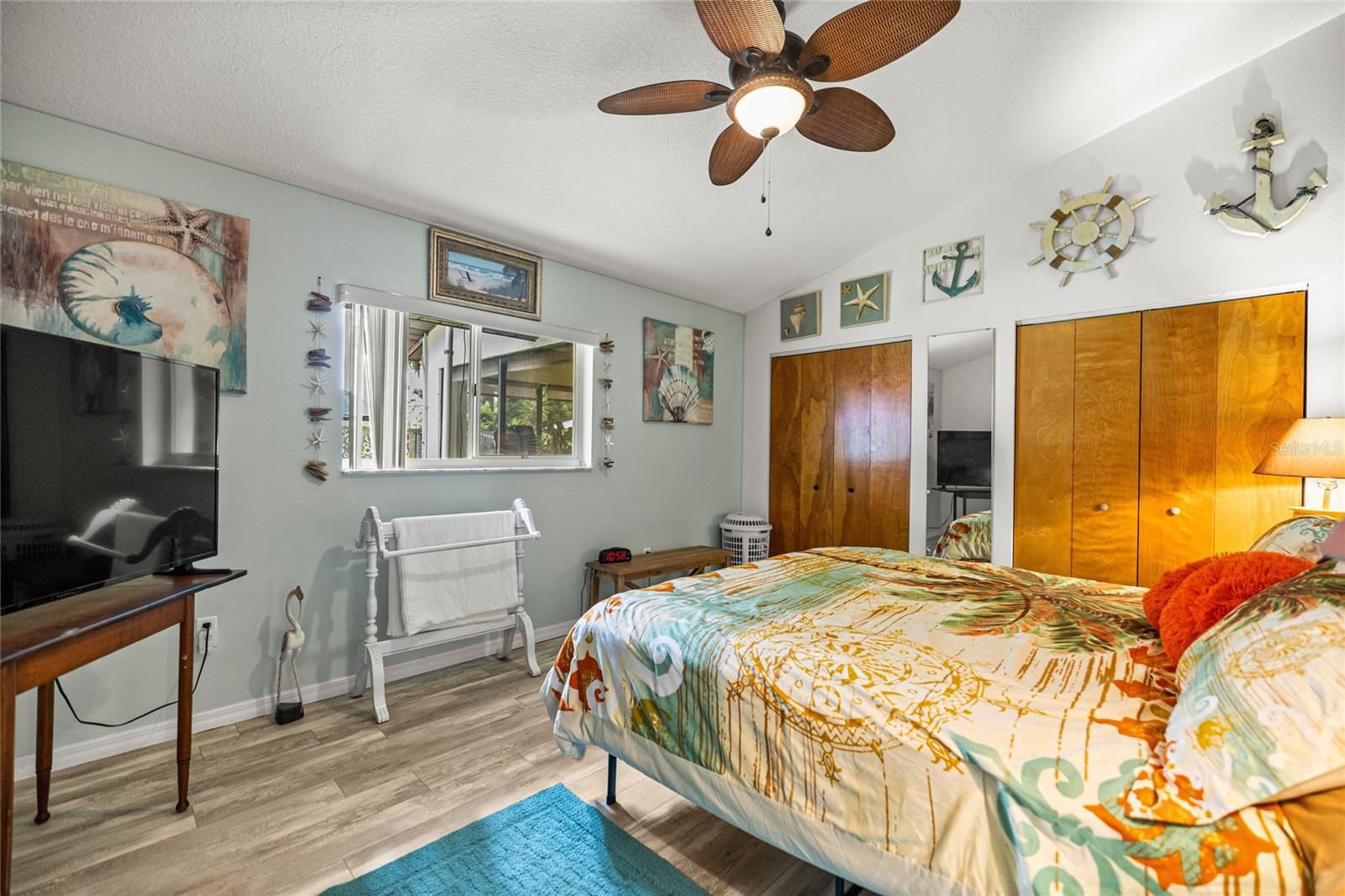 Image 16 of 35 For 2535 8th Avenue