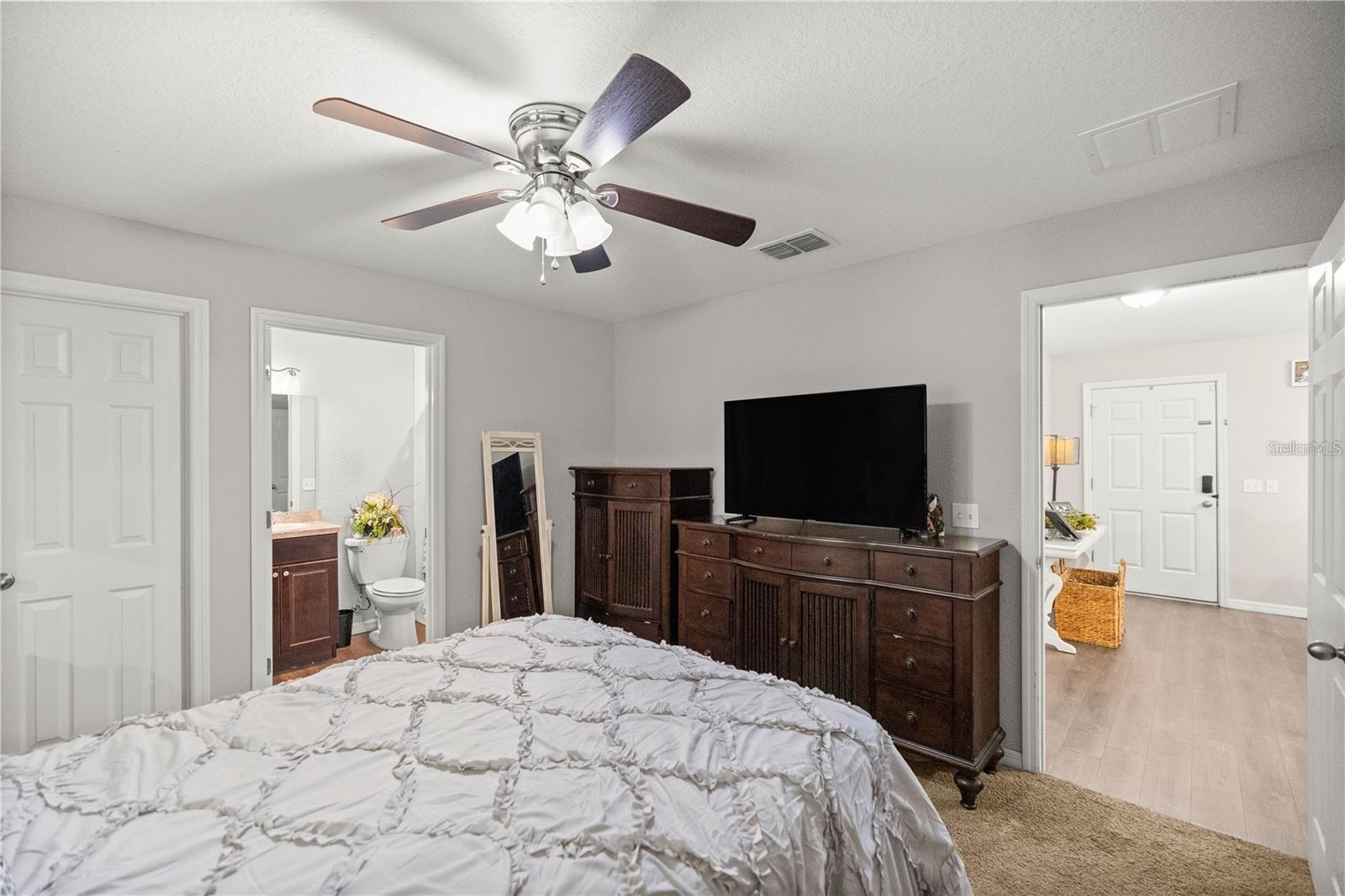 Image 19 of 30 For 7 Poplar Court