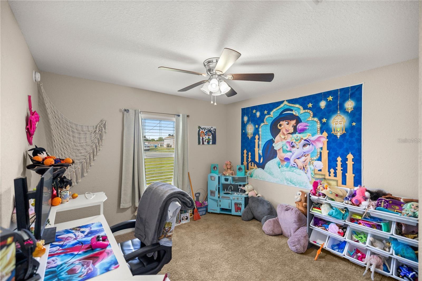 Image 22 of 30 For 7 Poplar Court