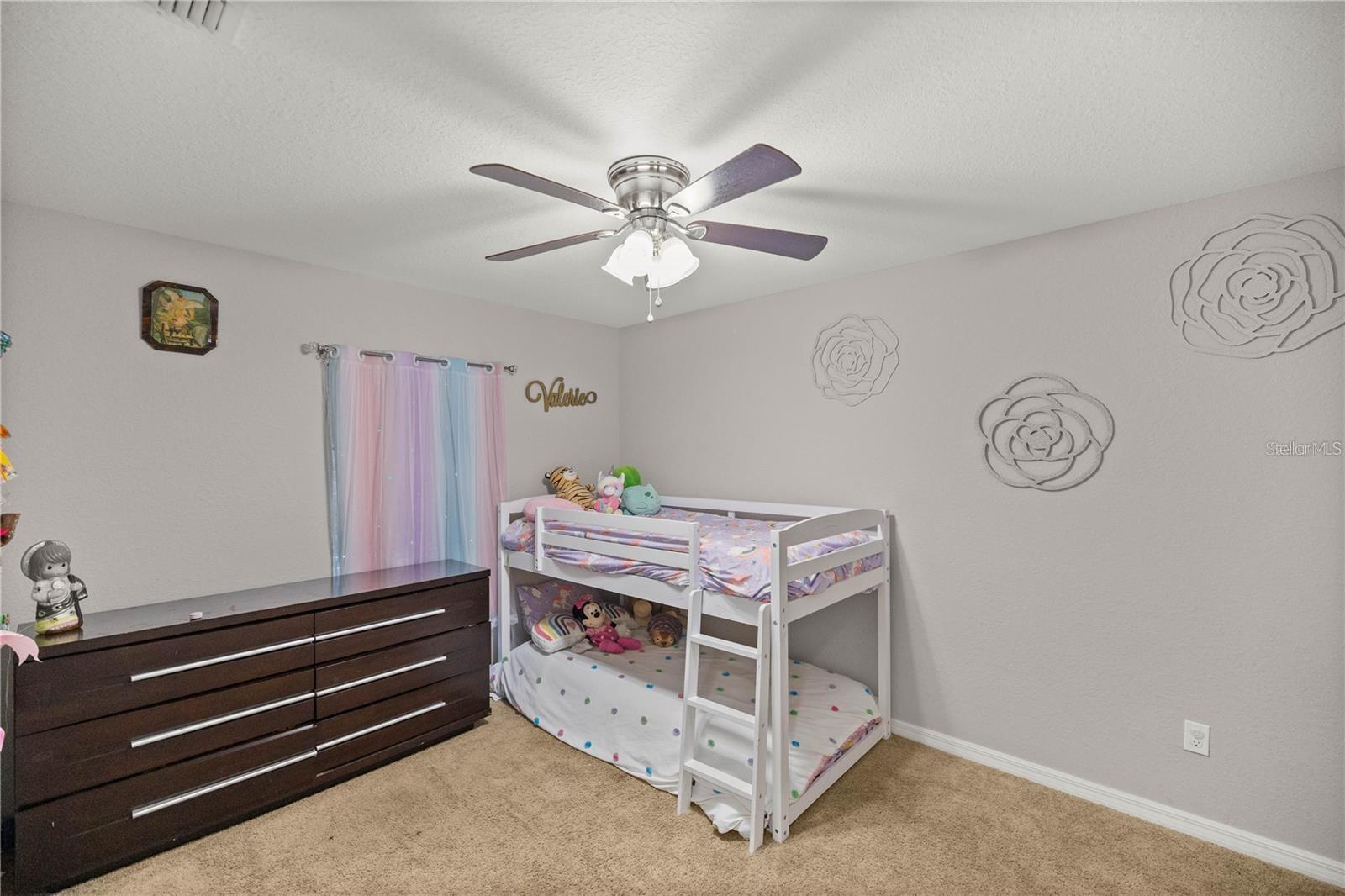 Image 24 of 30 For 7 Poplar Court