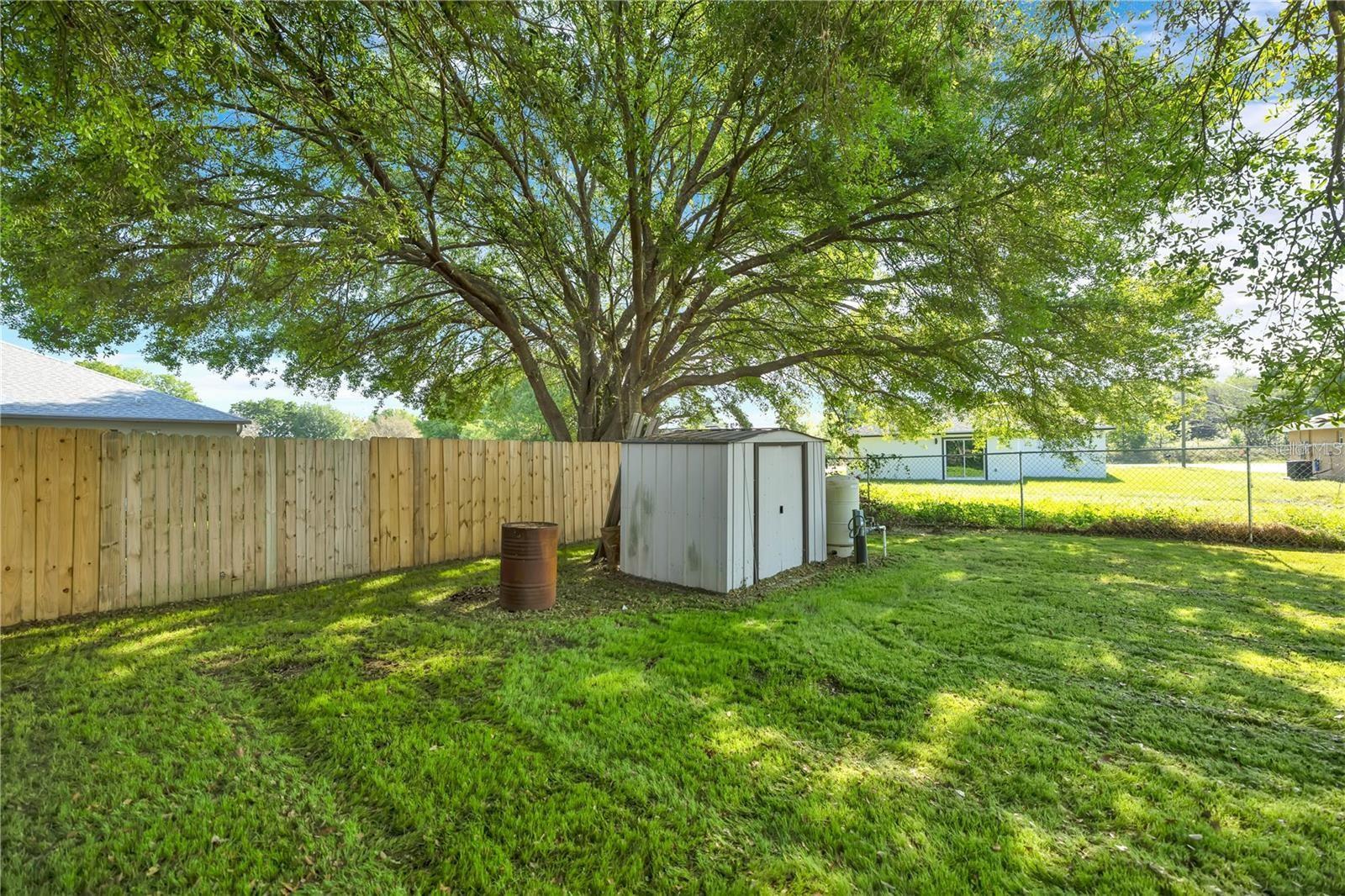 Image 28 of 30 For 7 Poplar Court