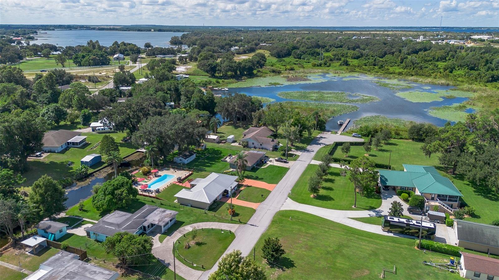 Image 70 of 76 For 114 Lake Huntley Drive